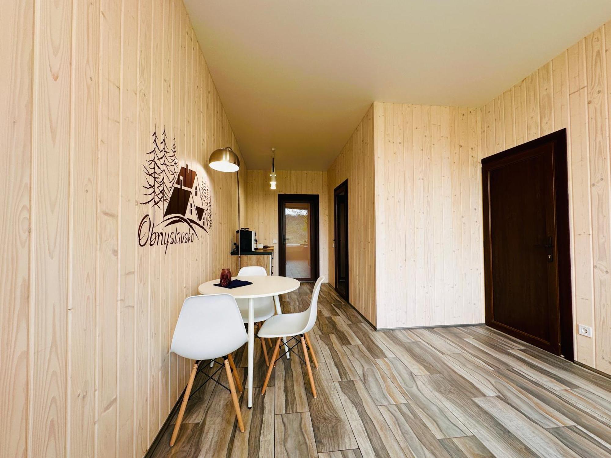 Obriyslavsko Villa Екстериор снимка